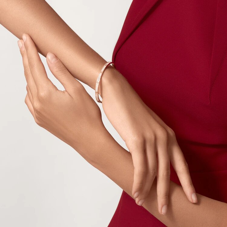 💝 Pulsera LOVE empedrada en 2 líneas